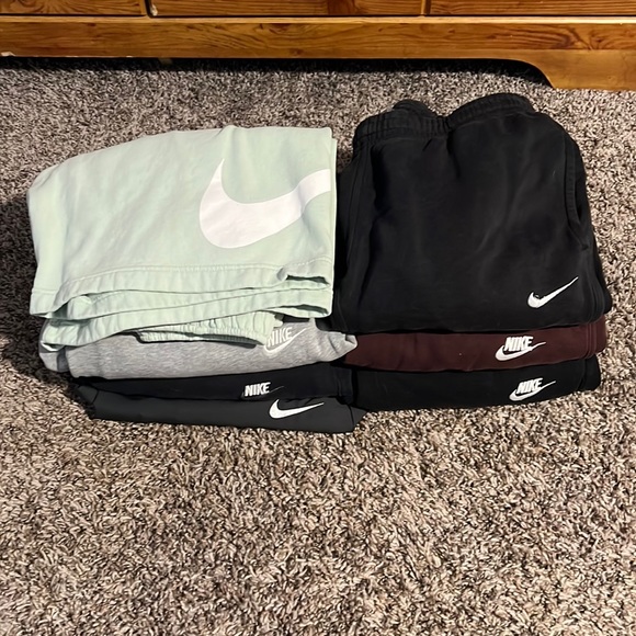 Nike pants/shorts Size M-XL